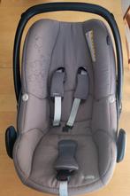 Maxi cosi pebble taupe + housse turquoise, Enlèvement, Utilisé