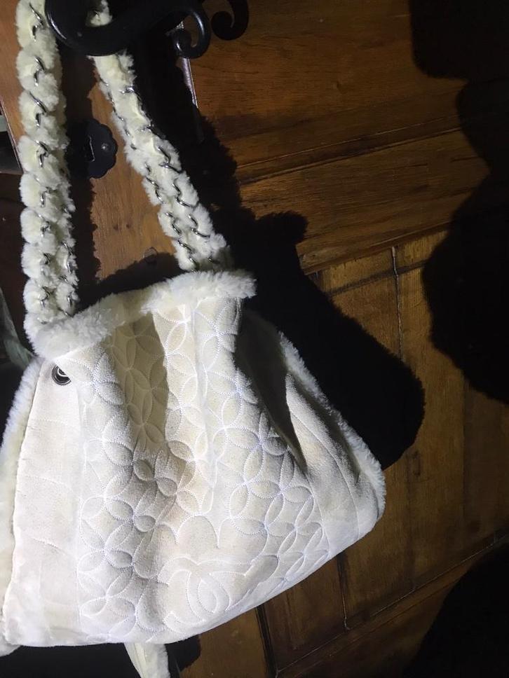 Chanel handtas, Handtassen en Accessoires, Tassen | Damestassen, Zo goed als nieuw, Shopper, Beige, Ophalen of Verzenden