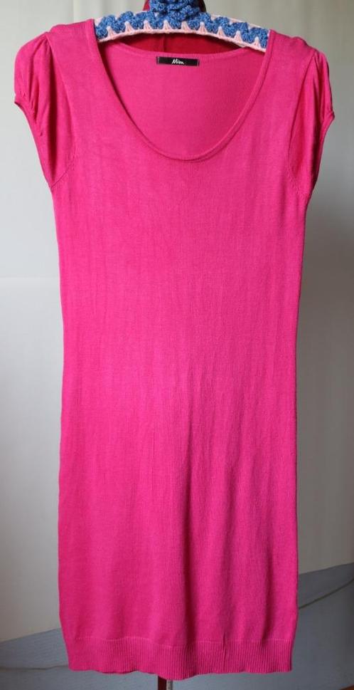 fuchsia gebreide jurk met korte mouwen 38, Kleding | Dames, Jurken, Gedragen, Maat 38/40 (M), Roze, Boven de knie, Ophalen of Verzenden