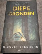 Nicolet Steemers - Diepe gronden, Boeken, Ophalen of Verzenden, Zo goed als nieuw, Nederland
