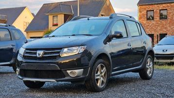 Dacia Sandero StepWay 2013 -80,000 km -Benzine beschikbaar voor biedingen