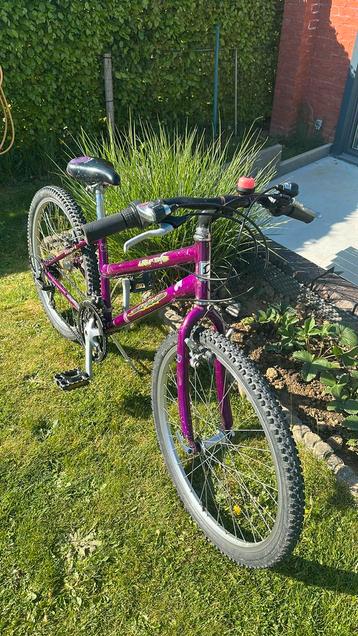 Vtt Fille 24 pouces 18 vitesses super état mécanique  beschikbaar voor biedingen