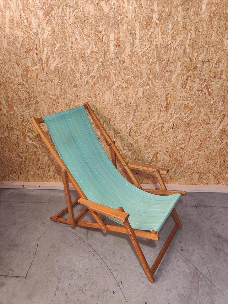 Houten Klapstoel met Retro Stof – jaren '60/'70, Tuin en Terras, Ligbedden, Gebruikt, Hout, Inklapbaar, Verstelbaar, Ophalen