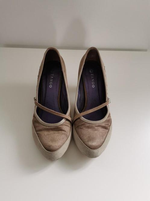 Pumps Tango - maat 39, Kleding | Dames, Schoenen, Gedragen, Pumps, Bruin, Ophalen of Verzenden