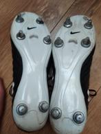 Nike  voetbalschoenen, Kleding | Heren, Schoenen, Ophalen, Nike, Zo goed als nieuw, Sportschoenen