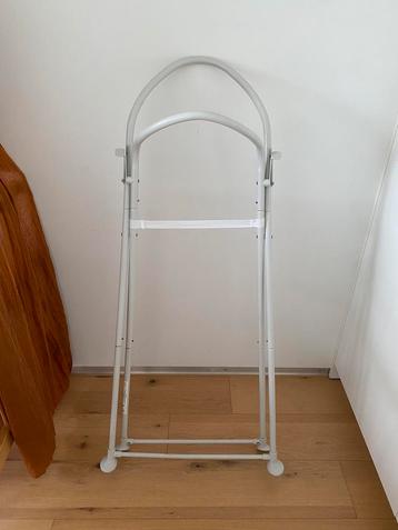 Badstaander badje merk Snuggle beschikbaar voor biedingen