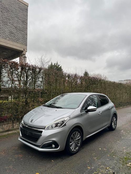 Peugeot 208 STYLE 1.2 benzine met 100.000KM van 2016 EURO 6B, Autos, Peugeot, Entreprise, Achat, ABS, Airbags, Air conditionné