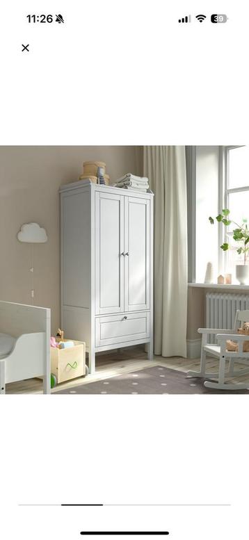 Kinder kleerkast beschikbaar voor biedingen