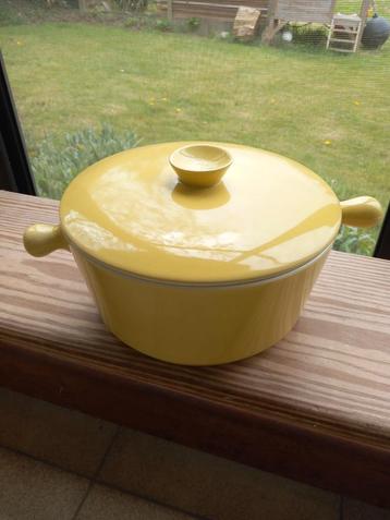 Vintage boch pot in nieuwstaat beschikbaar voor biedingen