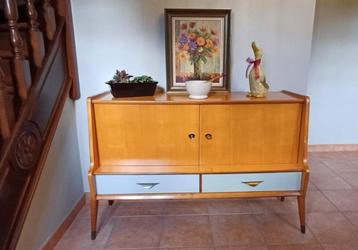 vintage dressoir / sideboard van Oswald Vermaercke beschikbaar voor biedingen