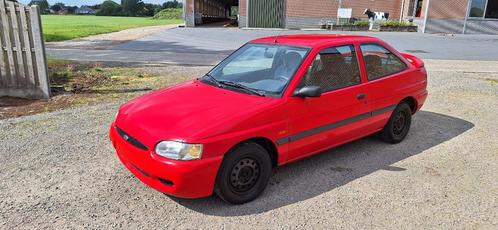 ford escort 1800 TD MK7, Auto's, Ford, Particulier, Escort, ABS, Airbags, Alarm, Boordcomputer, Elektrische koffer, Radio, Startonderbreker