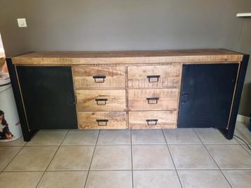Samen te koop, Dressoir van mangohout te koop + vitrinekast  beschikbaar voor biedingen