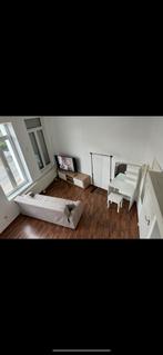 Ruime studio hartje antwerpen, Immo, Appartementen en Studio's te huur, 20 tot 35 m², Antwerpen (stad)