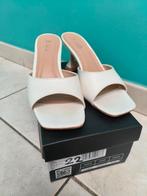 Slippers Nieuwstraat merk raid maat 38, Ophalen of Verzenden, Zo goed als nieuw, Slippers