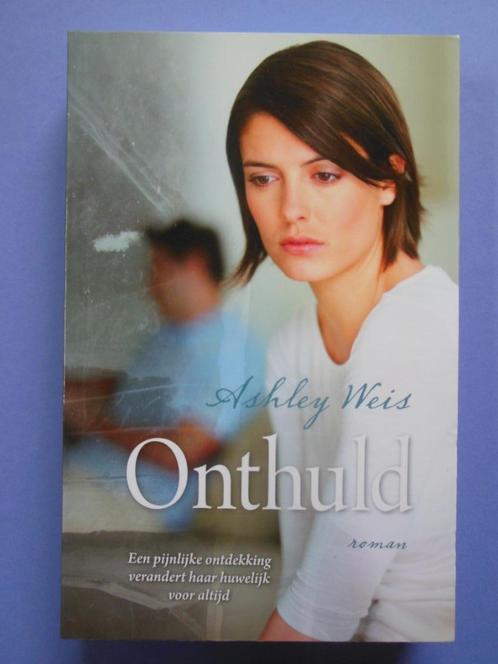 Onthuld - Ashley Weis, Boeken, Romans, Zo goed als nieuw, Ophalen of Verzenden