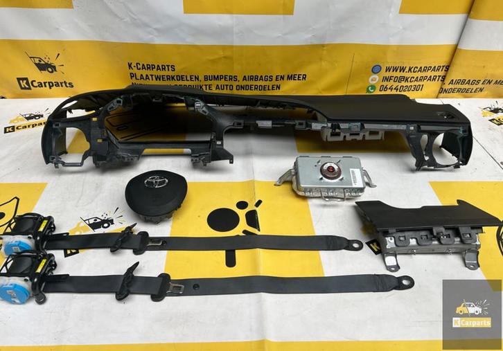 Toyota Yaris III 3 Compleet Airbagset + dashboard set, Auto-onderdelen, Overige Auto-onderdelen, Toyota, Gebruikt
