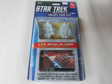 AMT 914 STAR TREK USS Defiant NX-74205