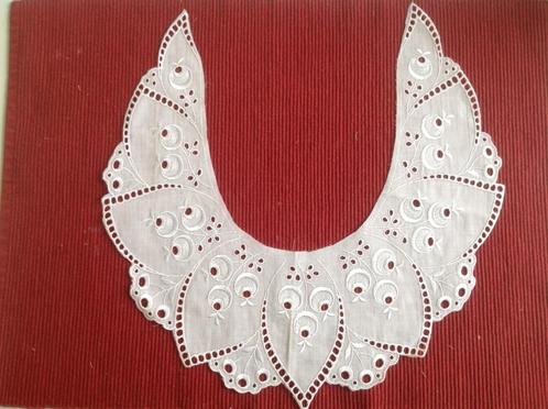 BRODERIE  ANGLAISE  APPLICATIE, Hobby en Vrije tijd, Naaien en Fournituren, Nieuw, Applicatie, Ophalen of Verzenden