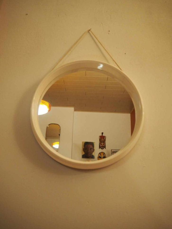 Ronde spiegel uit de Space Age, 1970s, Huis en Inrichting, Woonaccessoires | Spiegels, Zo goed als nieuw, Minder dan 50 cm, Rond