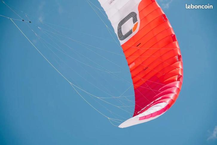 ozone chrono 13m v4 nieuwstaat 3x gebruikt ALS NIEUW, Watersport en Boten, Kitesurfen, Nieuw, Kite, 13 m², Ophalen