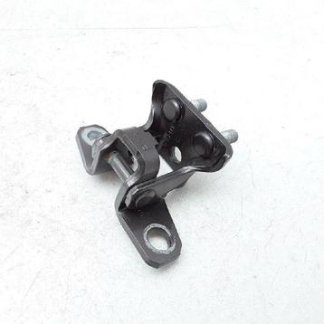 CHARNIERE DE PORTE ARRIÈRE DROITE Mitsubishi ASX, Utilisé, Mitsubishi