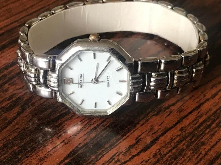 Montres femme. RODANIA., Handtassen en Accessoires, Horloges | Dames, Gebruikt, Polshorloge, Verzenden
