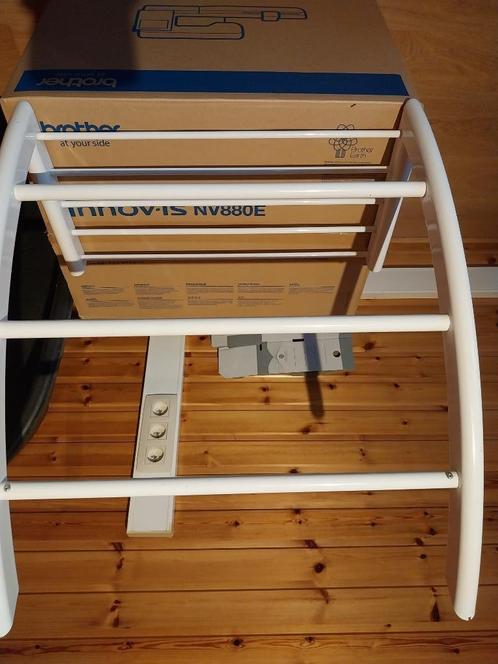 Porte-essuies de salle de bain, Huis en Inrichting, Badkamer | Badtextiel en Accessoires, Zo goed als nieuw, Handdoekenrek, Wit