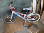 Vélo cube 16 pouces, Vélos & Vélomoteurs, Vélos | Vélos pour enfant, Cube, Stabilisateurs, Enlèvement, Utilisé