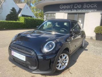 MINI Cooper YOURS TRIM/AUT/LEDER/NAVI/APPLE CARPLAY disponible aux enchères