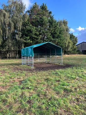 Huur een professionele schuilstal 4x3,6m - voor paarden 