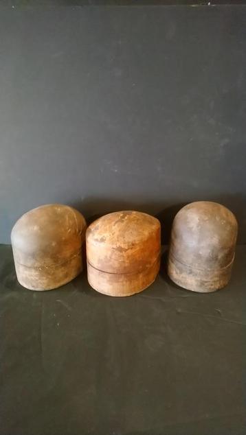 oude houten hoedenmal 3 stuks beschikbaar voor biedingen