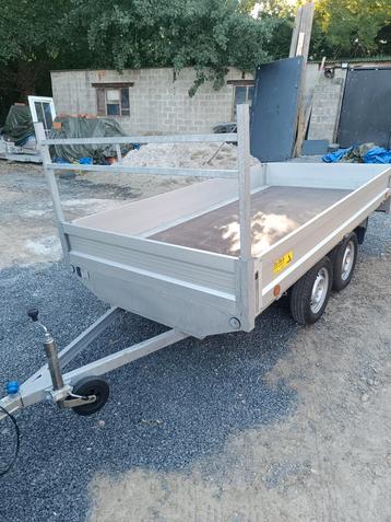 Remorque double essieux 3M comme neuve beschikbaar voor biedingen
