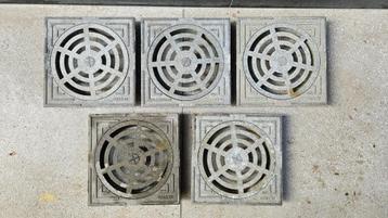 Aluminium putdeksels Carrar 20x20 cm (totaal 5 stuks - 50€) beschikbaar voor biedingen