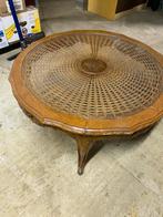 Salontafel, glazen bovenblad, houtsnijwerk., Huis en Inrichting, Ophalen, Gebruikt, 50 tot 75 cm, 50 tot 100 cm