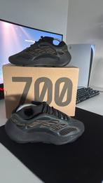 Yeezy 700 v3, Vêtements | Hommes, Chaussures, Comme neuf, Enlèvement, Chaussures de sport, Noir
