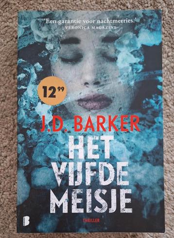J.D. Barker - Het vijfde meisje beschikbaar voor biedingen