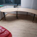 Gekromde houten bureautafel 1m x 3m hoogte verstelbaar, Huis en Inrichting, Bureaus, Ophalen, In hoogte verstelbaar, Gebruikt