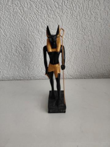 Egyptisch beeld beschikbaar voor biedingen