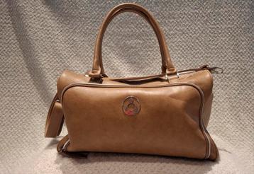 Isoki luiertas met toebehoren beschikbaar voor biedingen