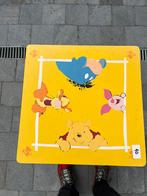 Wini de pooh kindertafeltje, Kinderen en Baby's, Kinderkamer | Tafels en Stoelen, Ophalen, Gebruikt, Tafel(s)