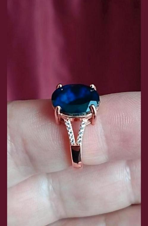 Vergulde verstelbare sterling zilver ring met prachtig opaal, Handtassen en Accessoires, Ringen, Nieuw, Dame, Overige kleuren