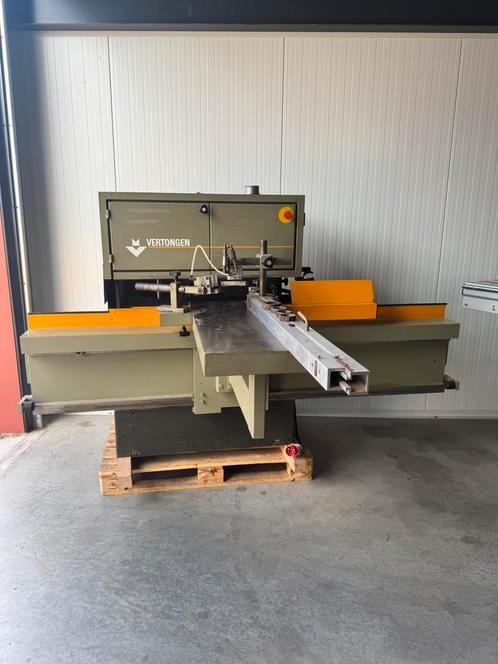 Vertongen pennenbank cnc gestuurd, Zakelijke goederen, Machines en Bouw | Houtbewerking, Ophalen