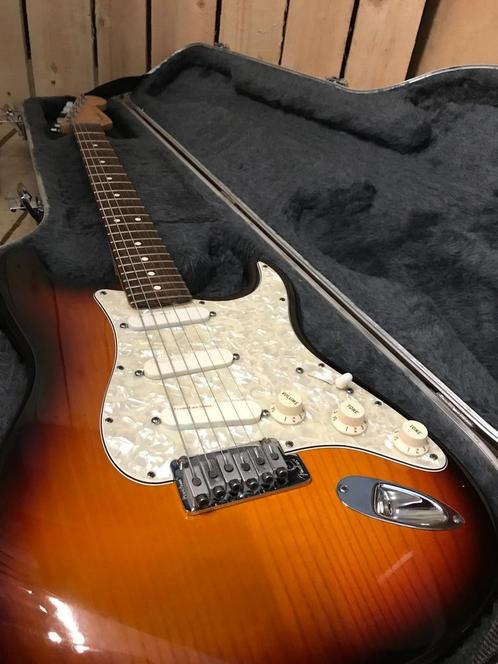 Fender USA Vintage Stratocaster Plus Deluxe, Muziek en Instrumenten, Snaarinstrumenten | Gitaren | Elektrisch, Zo goed als nieuw
