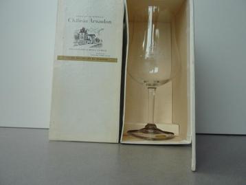 2 wijnglazen 'Château Arnauton' - Fronsac (Bordeaux) beschikbaar voor biedingen