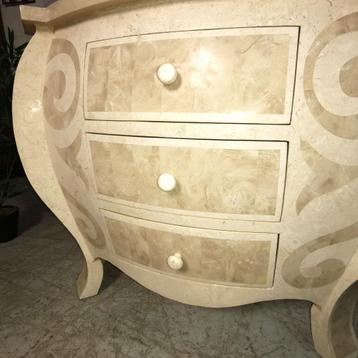 Belle armoire d'angle en marbre avec tiroirs L 95 H 80 P 67