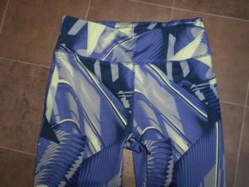 Nieuwe sport-legging / Maat 36-38 beschikbaar voor biedingen