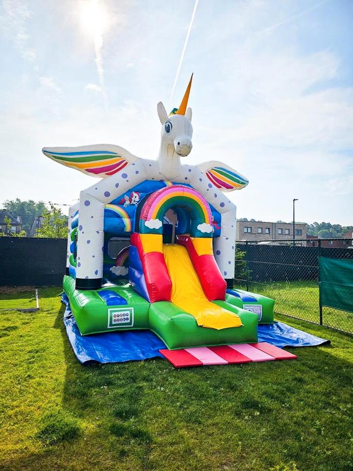 Springkasteel Unicorn te huur, Hobby en Vrije tijd, Feestartikelen | Verhuur, Zo goed als nieuw, Ophalen