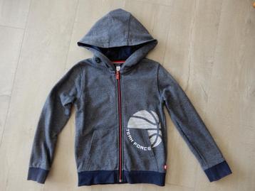 Gilet Okaidi 8 ans disponible aux enchères