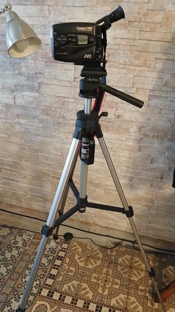 perfecte jvc GR-AX760EG vintage analoge camera VHS-C, Audio, Tv en Foto, Videocamera's Analoog, Camera, VHS-C of SVHS-C, Ophalen of Verzenden