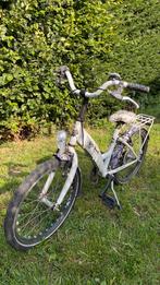 Mooie, degelijke meisjesfiets 20 inch in zwart-wit, Fietsen en Brommers, Ophalen, Gebruikt, 20 inch